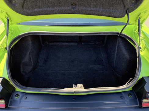 Used 2015 Dodge Challenger R/T Scat Pack w/ Scat Pack Appearance Package image 11