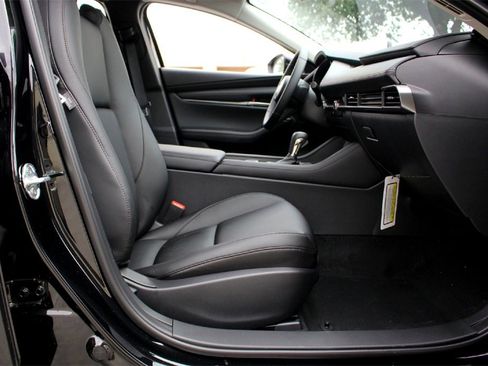 New 2026 MAZDA MAZDA3 2.5 S Sedan w/ Preferred Pkg image 14