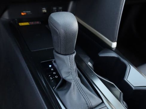 Used 2025 Toyota Camry LE image 8