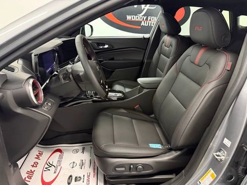 New 2026 Chevrolet Trax RS w/ Sunroof Package image 11