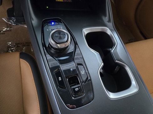 Certified 2025 Lexus RZ 300e w/ Accessory Package (Z1) image 35