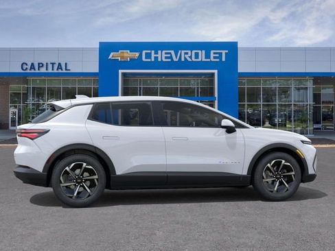New 2026 Chevrolet Equinox EV LT FWD image 5