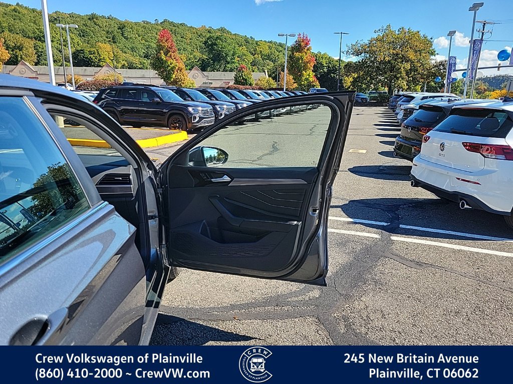 Certified 2024 Volkswagen Jetta SEL FWD image 43
