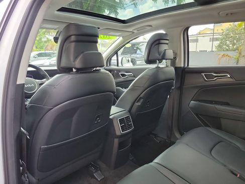Certified 2025 Kia Sportage EX w/ Premium Package FWD image 12
