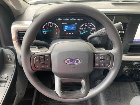 New 2026 Ford F250 XL w/ FX4 Off-Road Package image 11