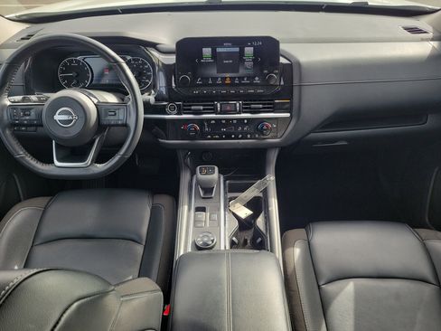 Used 2023 Nissan Pathfinder SL image 12