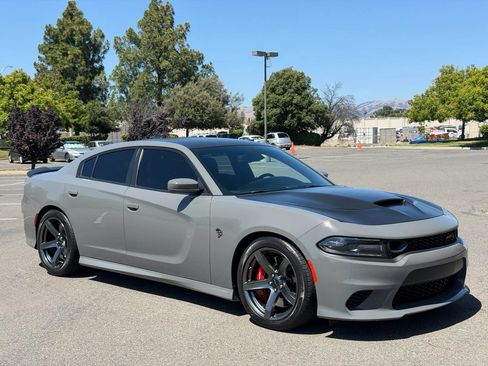 Used 2019 Dodge Charger SRT Hellcat RWD image 7
