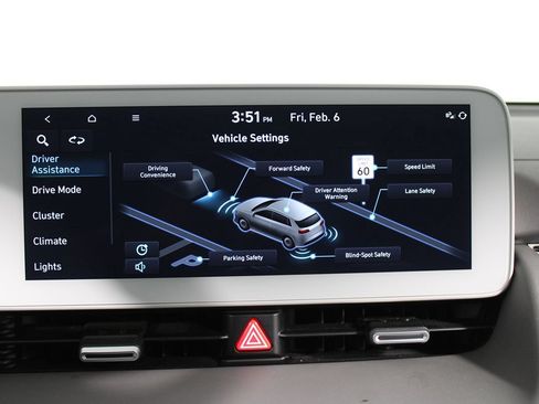 Used 2024 Hyundai Ioniq 5 SE RWD image 27