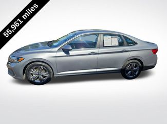 Used 2024 Volkswagen Jetta SE FWD video 2