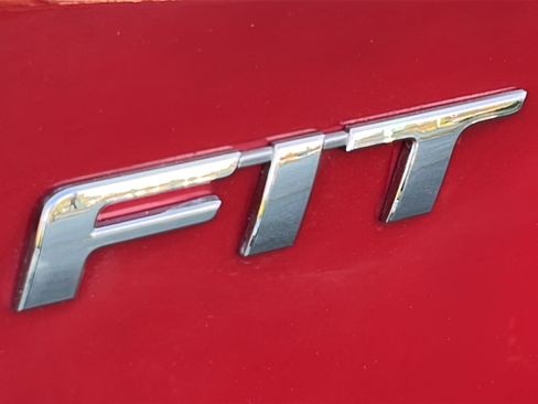 Used 2016 Honda Fit EX image 17