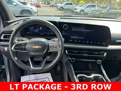 Certified 2025 Chevrolet Traverse LT image 18