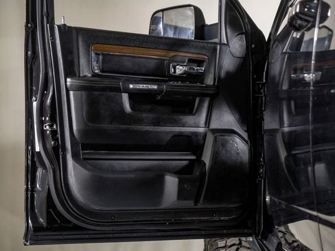 Used 2017 RAM 2500 Laramie w/ Sport Appearance Group image 33