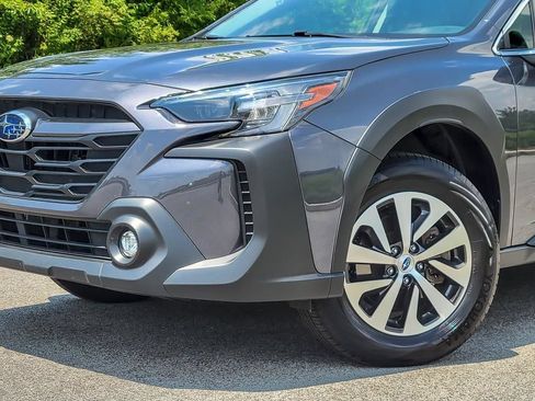 Used 2025 Subaru Outback Premium w/ Popular Package #1A AWD/4WD image 3