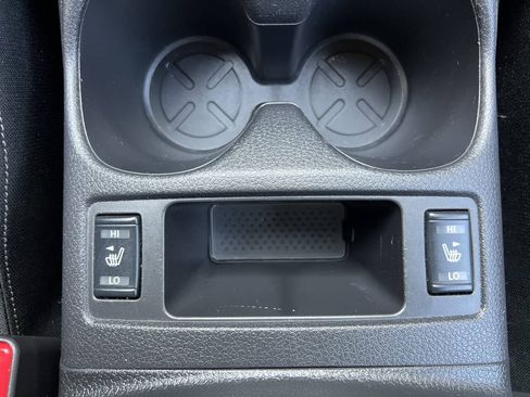 Used 2017 Nissan Rogue SV FWD image 28