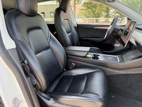 Used 2022 Tesla Model Y Performance AWD/4WD image 25