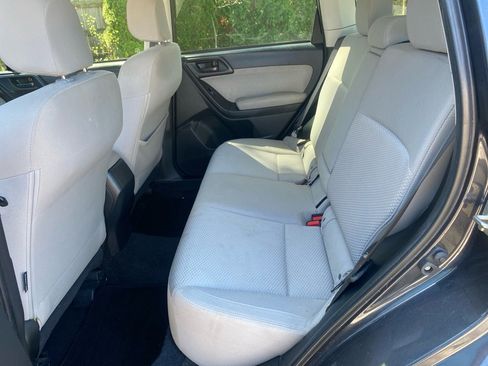 Used 2017 Subaru Forester 2.5i Premium AWD/4WD image 20