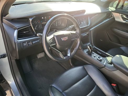 Used 2023 Cadillac XT6 Premium Luxury w/ Technology Package image 10