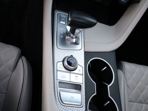 Used 2023 Genesis G70 3.3T w/ Sport Prestige Package image 35