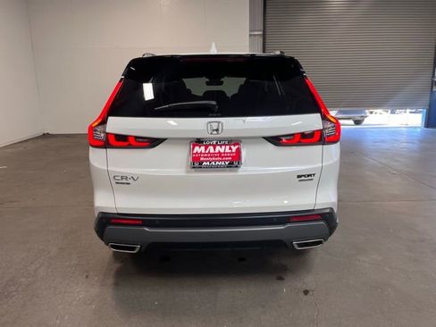 Used 2025 Honda CR-V Sport Touring image 4