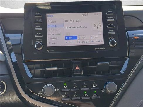 Used 2021 Toyota Camry LE w/ Convenience Package image 14