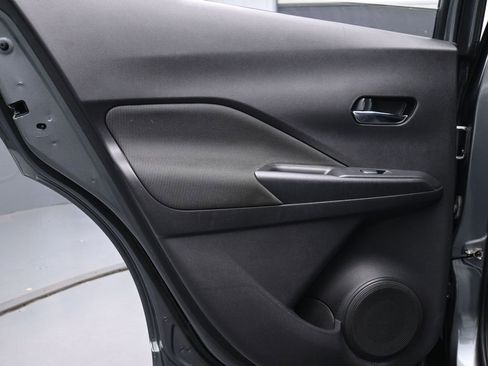 Used 2020 Nissan Kicks SV image 18