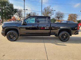 New 2026 Chevrolet Silverado 2500 High Country w/ Midnight Edition video 2