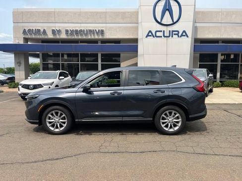 Used 2023 Honda CR-V EX-L image 3