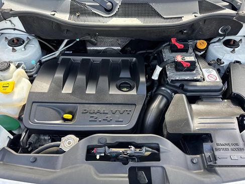 Used 2017 Jeep Patriot Latitude AWD/4WD image 9