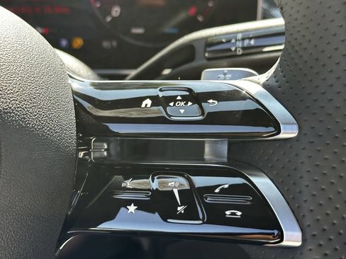 New 2026 Mercedes-Benz GLC 300 4MATIC image 29