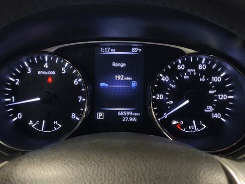 Used 2016 Nissan Rogue SL FWD image 23