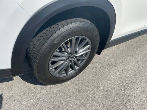 Used 2021 MAZDA CX-5 Touring FWD image 17