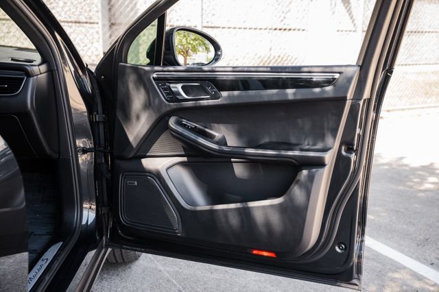 Used 2018 Porsche Macan S AWD/4WD image 70