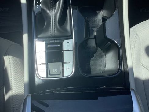 Certified 2025 Hyundai Tucson SE FWD image 37