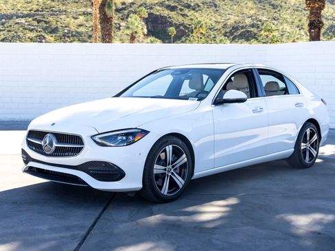 Used 2025 Mercedes-Benz C 300 Sedan image 6