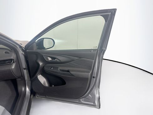 Used 2025 Buick Envista Sport Touring FWD image 29
