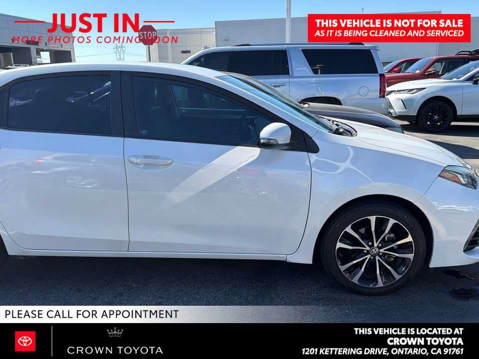 Used 2017 Toyota Corolla SE w/ Protection Package FWD image 3