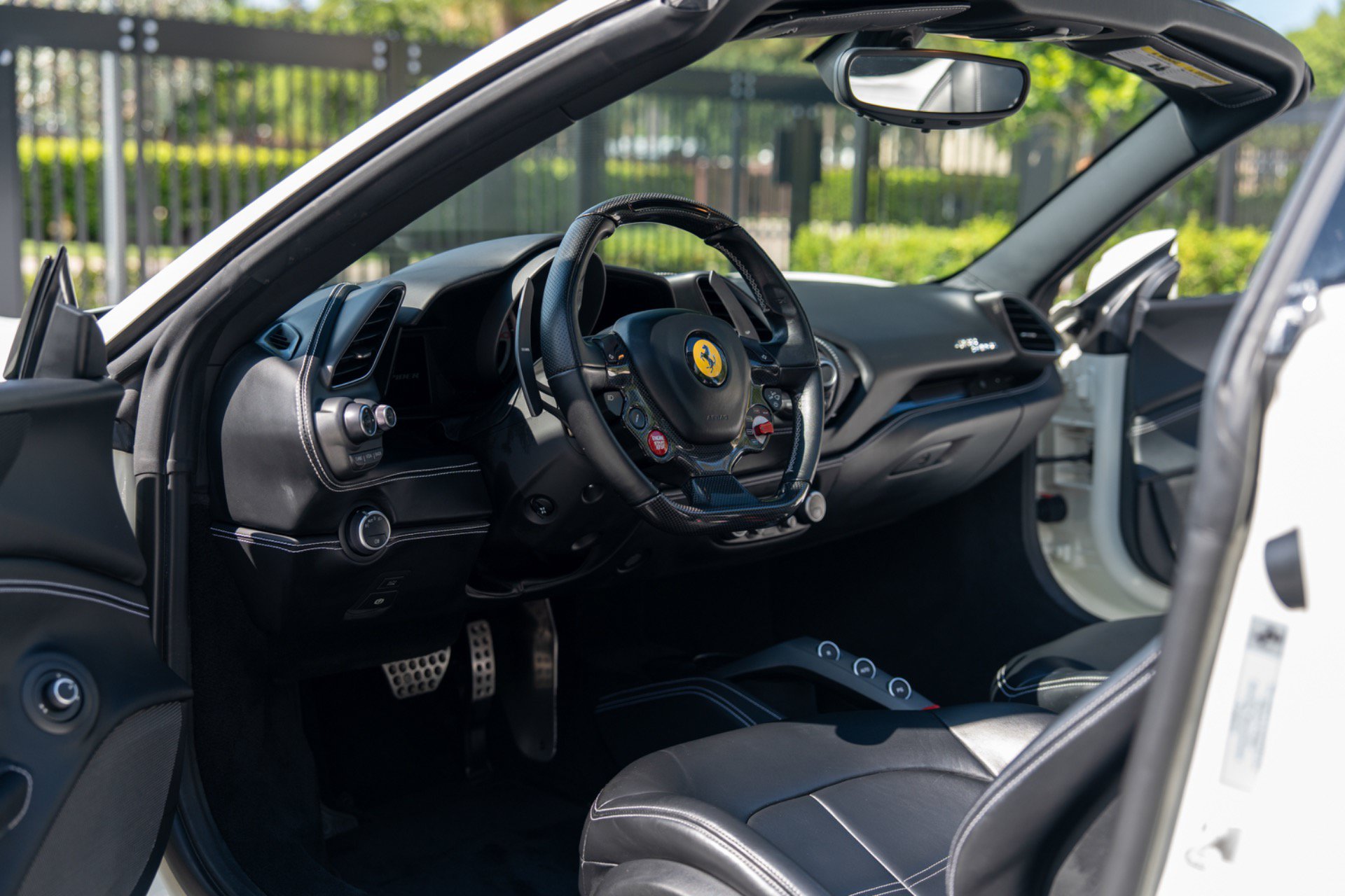 Used 2019 Ferrari 488 Spider RWD image 16