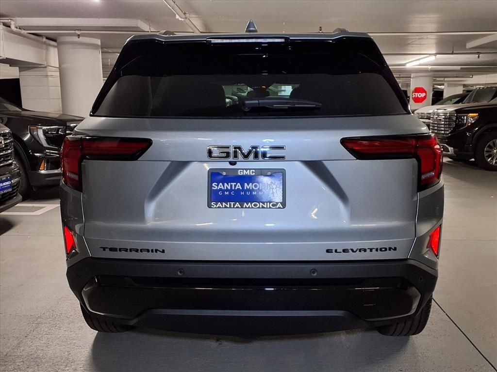 Used 2026 GMC Terrain Elevation w/ Black Edition FWD image 9