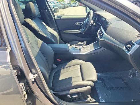 Used 2020 BMW 330i Sedan w/ M Sport Package RWD image 20