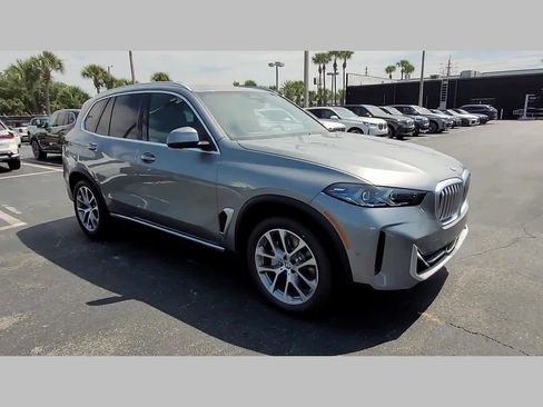 New 2026 BMW X5 xDrive40i w/ Parking Assistance Package image 27
