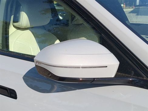 New 2026 BMW 760i xDrive w/ Premium Package image 12