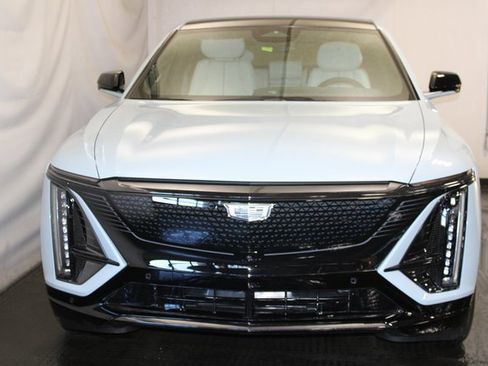 New 2026 Cadillac Lyriq Sport image 3