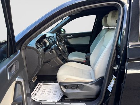 Used 2021 Volkswagen Tiguan SE R-Line AWD/4WD image 12