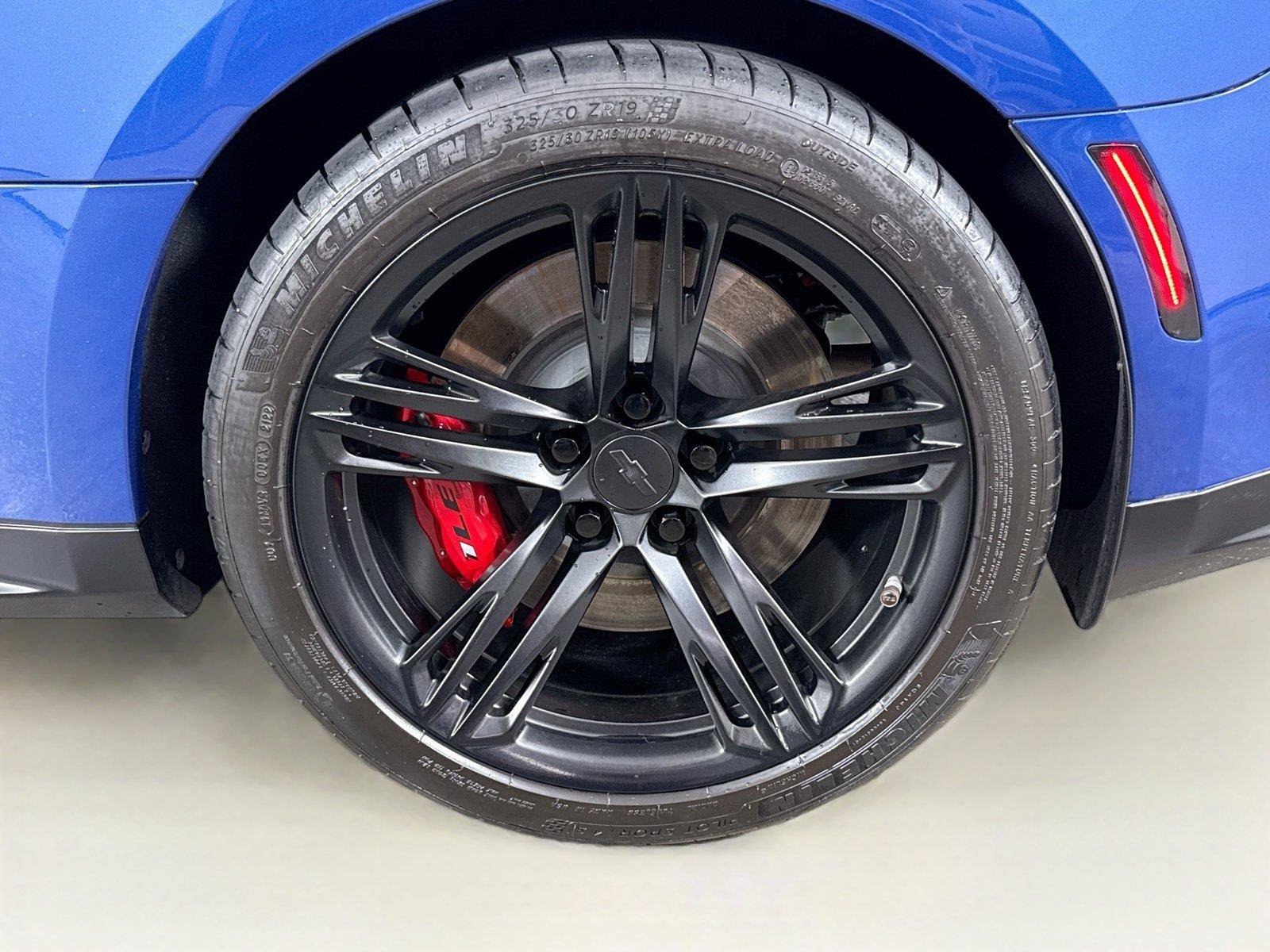 Used 2022 Chevrolet Camaro ZL1 RWD image 34