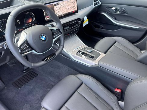 Used 2026 BMW 330i Sedan w/ Premium Package RWD image 4