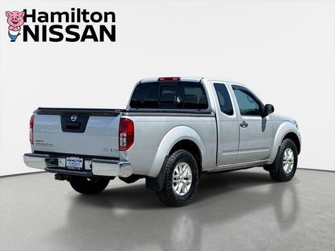Used 2014 Nissan Frontier SV AWD/4WD image 2
