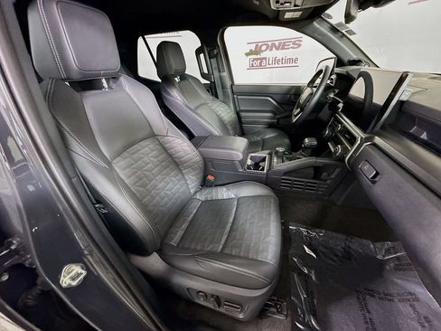 Used 2025 Toyota 4Runner TRD Off-Road Premium AWD/4WD image 34