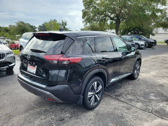 Used 2023 Nissan Rogue SL w/ SL Premium Package FWD image 2