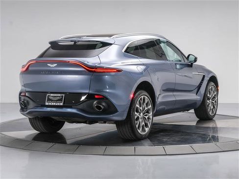 Used 2022 Aston Martin DBX AWD/4WD image 17