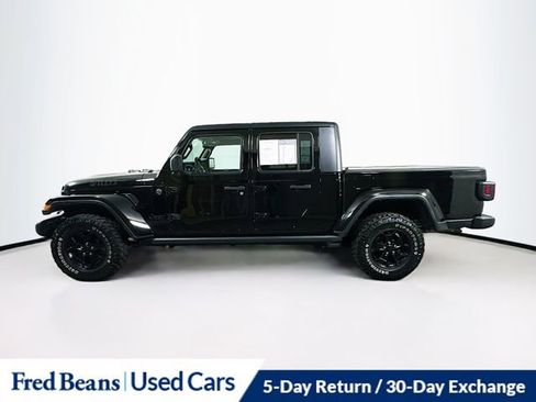 Certified 2022 Jeep Gladiator Willys image 4